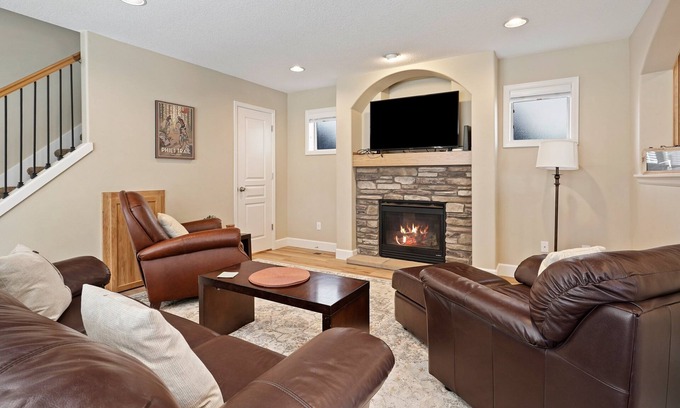 Boyd Acres House | Northwest Bend Convenient Location - private walled deck, AC, light and bright