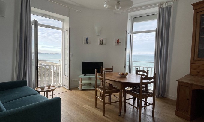 Parame Apartment | Nouveau ! La Conchée, Appartement vue mer Avec Parking