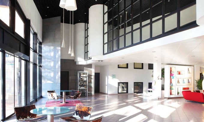 Quartier Administrations Hotel | Novotel Atria Nimes Centre