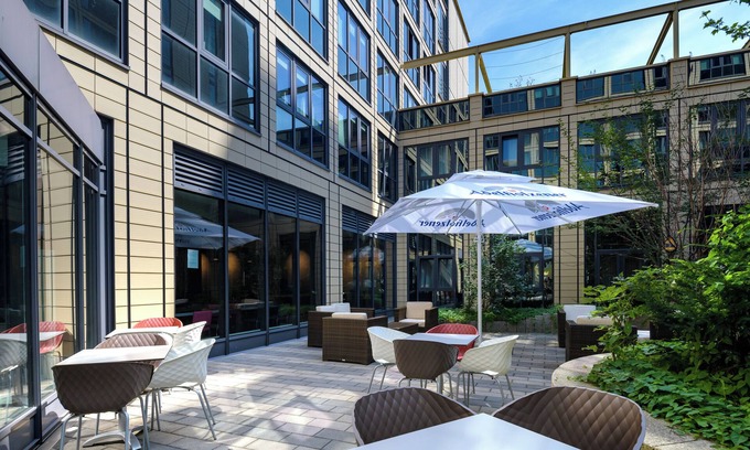 Alte Heide-Hirschau Hotel | Novotel Suites München Parkstadt Schwabing
