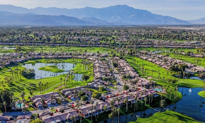 Palm Desert Resort | nThe Country Club Experience in Palm Desert
