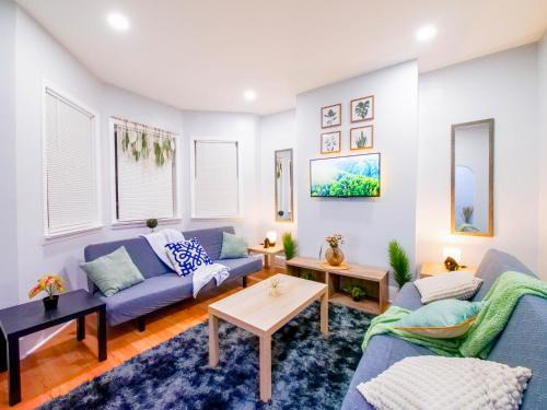 The Heights Apartment | NYC Views & Comfort - Modern 2-Bedroom Apartment