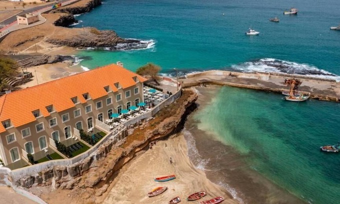 Tarrafal Hotel | Oásis Tarrafal Alfândega Suites