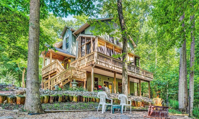 Westlake Corner House | O'NEILL'S GETAWAY
