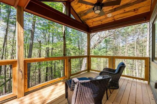 Marshall Other | Oak Treehouse Cabin Rustic Luxury Near Asheville