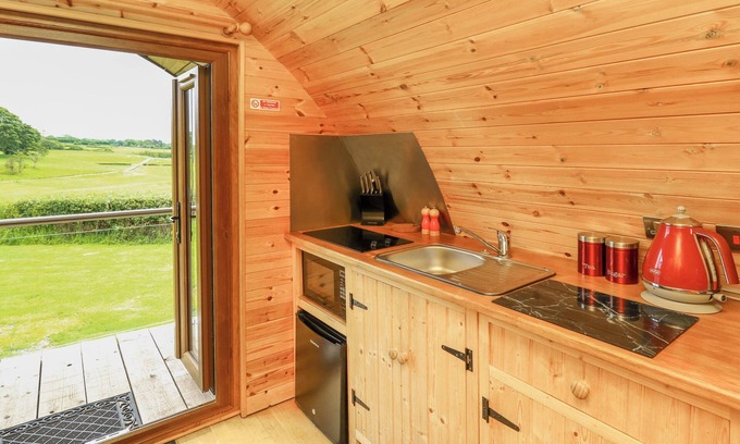 Llanddeusant Cottage | Oak View