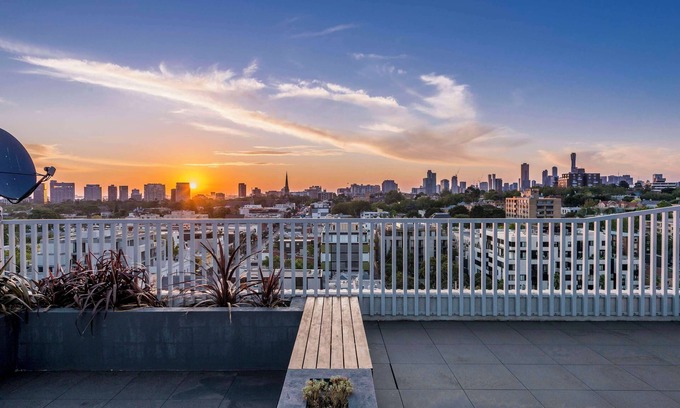 South Yarra Apartment | Oaks Melbourne South Yarra Suites