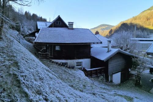 Lend Ski Chalet | Obere Alpenhütte in Lend neben der Salzach