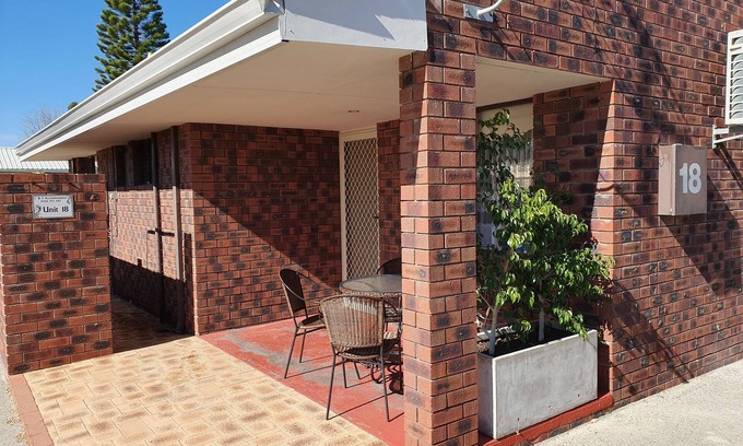 Jurien Bay Cabin | Ocean Beach Chalet 18