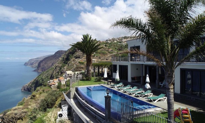 Ponta do Sol Villa | Ocean Cliff
