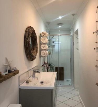 Brean Apartment | Ocean Drive Boutique Apartment continental Breakfast & Tray