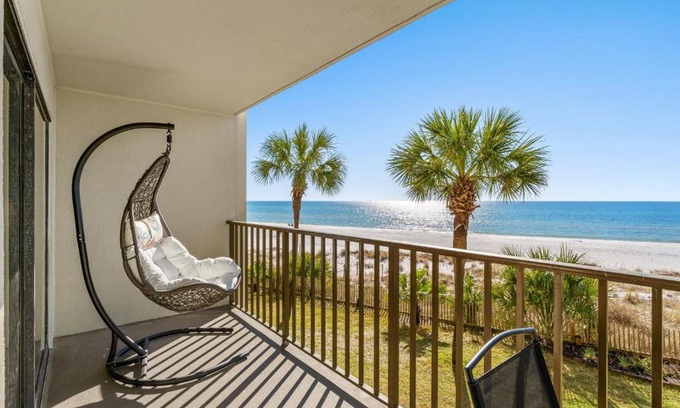 Lower Grand Lagoon Apartment | Ocean Front Turtle's Nest at The Commodore 202