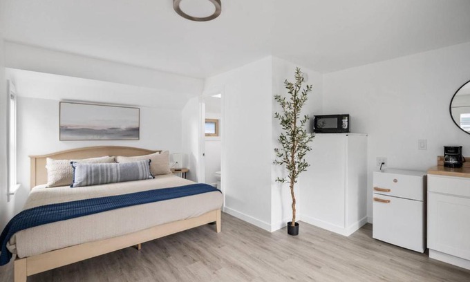 Rockaway Beach House | Ocean Rogue Inn Unit 9