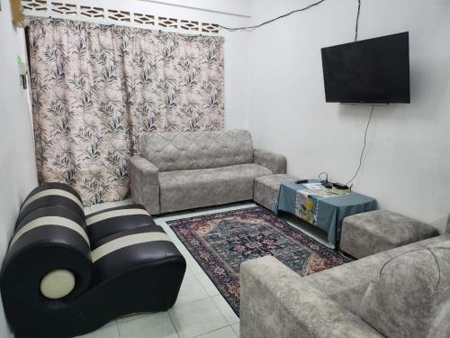 Banting House | OCEAN THIRTY # 15 mins to KLIA KLIA2 # with 2 Airconds & Wi-Fi