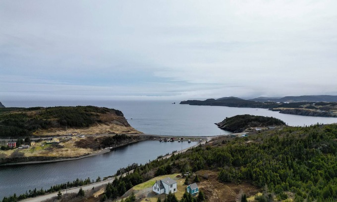 Terra Nova House | Ocean View Chapel | Port Rexton | 2BR | Bunkie