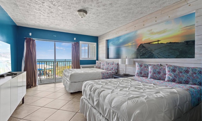 Fort Pierce Hotel | Ocean View Hotel Room with Balcony- 2 Full Beds
