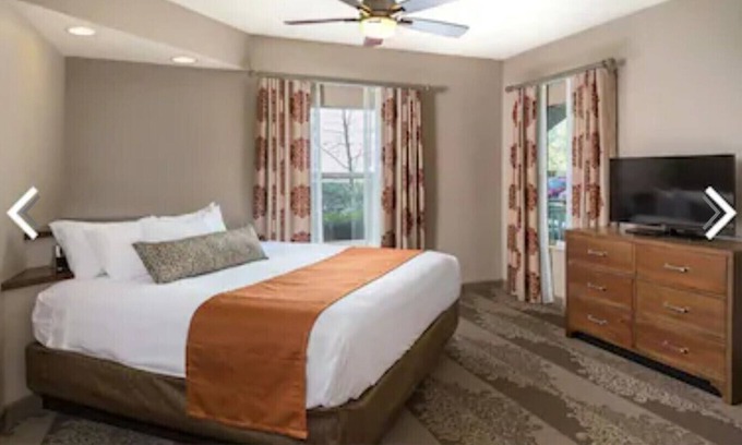Smith's Memento Resort | Ocean Walk Daytona Beach Get Away