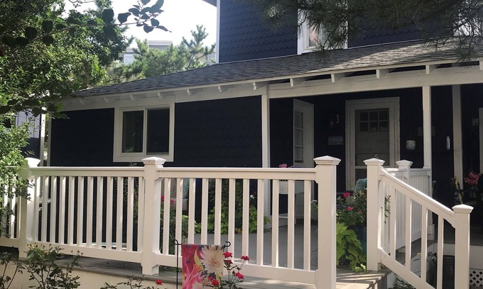 Dewey Beach House | OCEANBLOCK! LINENS INCLUDED! ONE OF THE ORIGINAL DEWEY BEACH COTTAGES! LOFT AREA! DEWEY'S OLDEST HOME - RECENTLY RENOVATED
