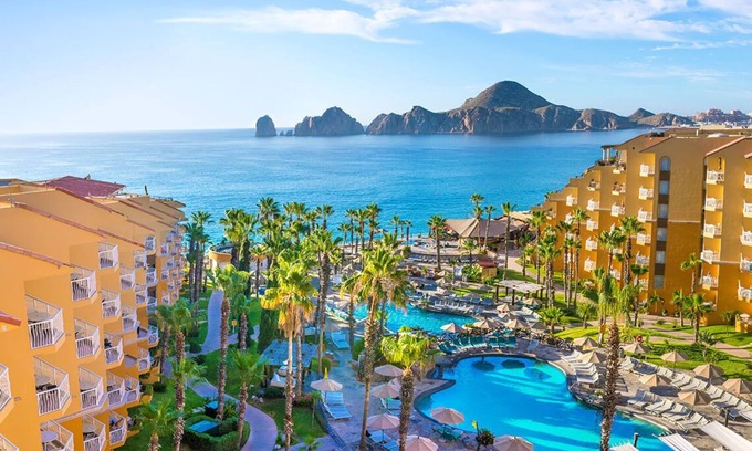 Libertad Resort | Oceanfront 2 Bedroom Villa, Valentines Day, Hot Tub overlooking Medano Beach