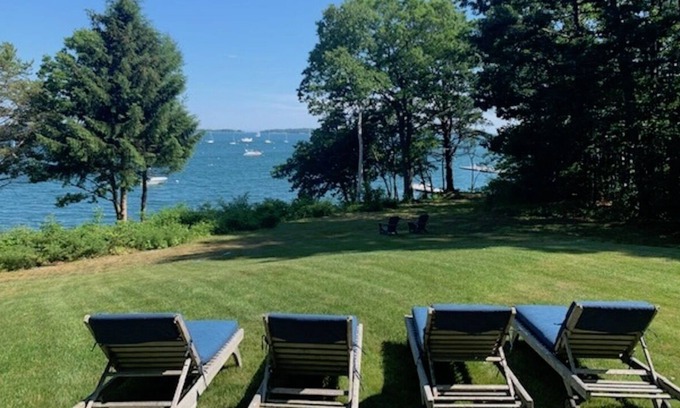 Falmouth Foreside House | Oceanfront Home With Private Beach