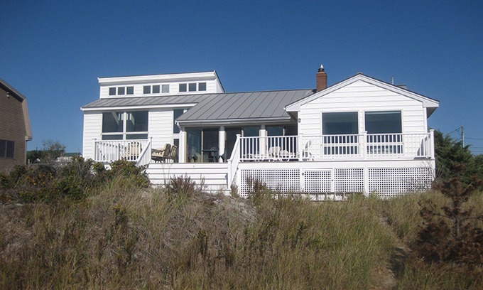 Scarborough House | Oceanfront House - Sweeping Views and Lots of Space