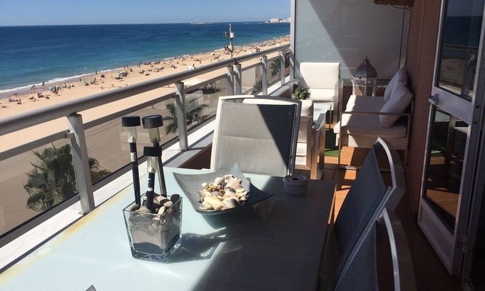 Cadiz Apartment | Oceanfront Luxury Triplex in Cadiz