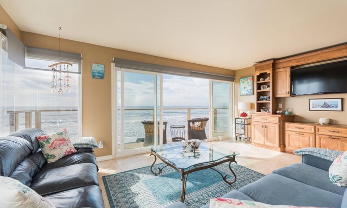 San Simeon Condo | Oceanfront, Monthly Condo in San Simeon! STUNNING Views!