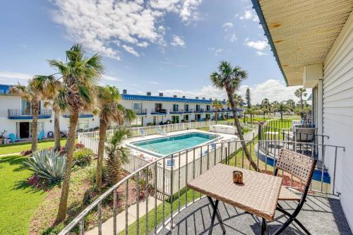 Ormond-by-the-Sea Apartment | Oceanfront Ormond Beach Condo Patio, Pool Access!