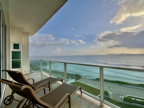 Playas De Tijuana House | Oceanfront Villa 4BR 4 BA Real Mediterraneo