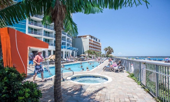 Downtown Myrtle Beach Apartment | Oceans One 1806