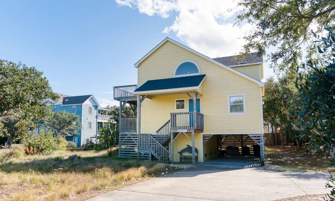 Tuckahoe House | Oceanside home in Duck w/hot tub & community pool!