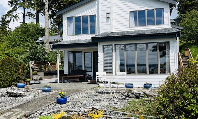 Birch Bay Cottage | Oceanside Retreat ~ Private Beach in Quaint Seaside Town