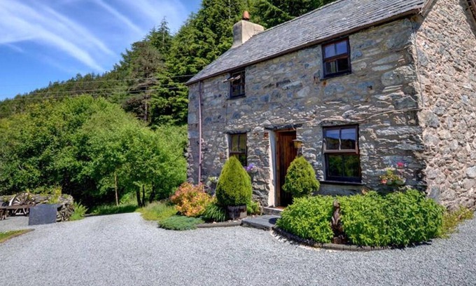 Trefriw House | Ochr y Foel in the beautiful Conwy
