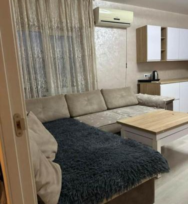 Jasienow House | Odessa Apartments free parking