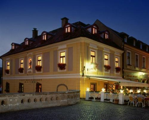Eger House | Offi Haz Hotel