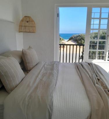 Port Alfred Apartment | Ohana House - Unbeatable Location - Sea Views