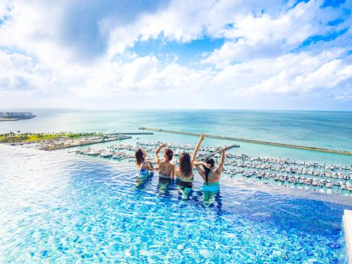 Ginowan Hotel | Okinawa Prince Hotel Ocean View Ginowan