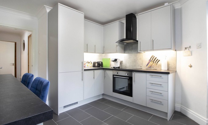 Exeter Apartment | Old Lodge Apartment