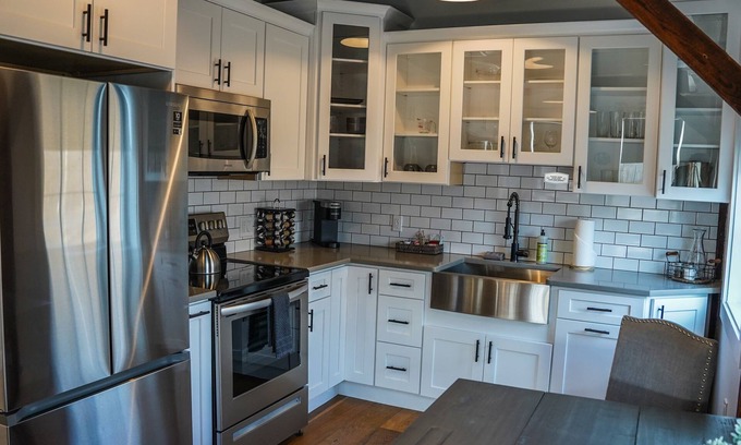 Hatfield Bed & Breakfast | Old Mill Inn