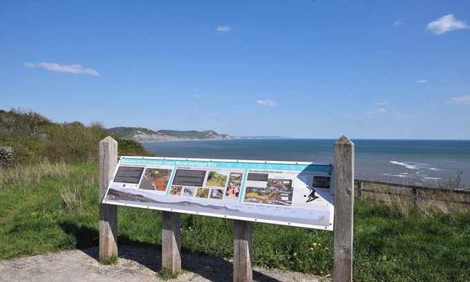 Lyme Regis Cottage | Old Monmouth