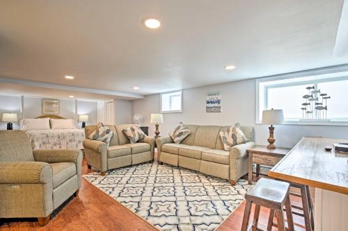 Old Orchard Beach Apartment | Old Orchard Beach Home with Patio Walk to Beach