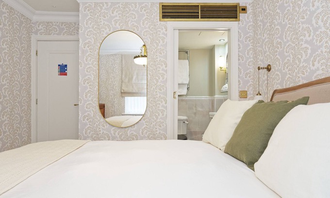 Margate Old Town Apartment | Old Town House by Ezestays