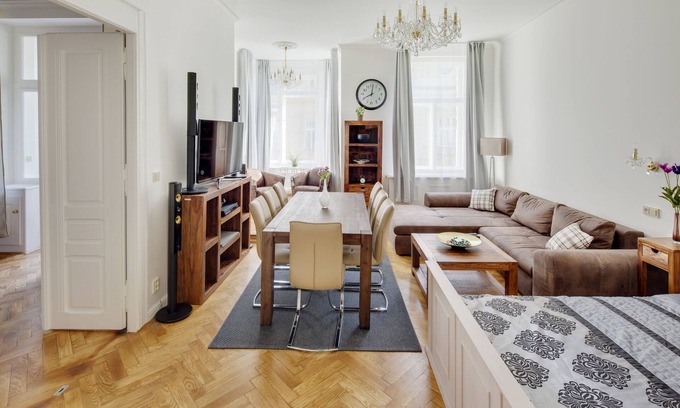Stare Mesto Apartment | Old Town Square Apartments