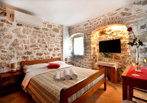 Vrsar Apartment | Old Town Vrsar, apartments Danica & Zoran
