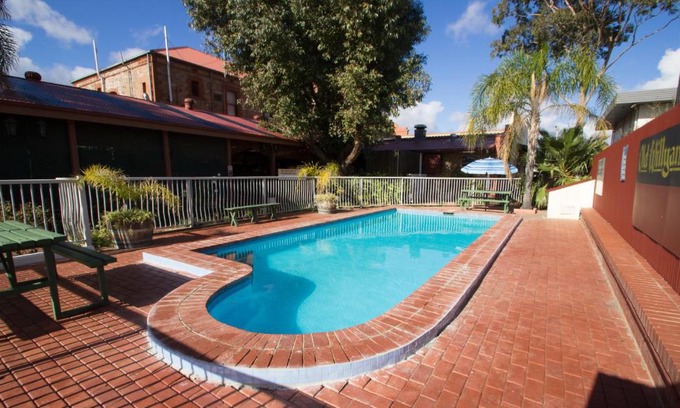 Broken Hill Hotel | Old Willyama Motor Inn