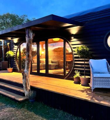 Gloucester Other | Oldwell Cabins