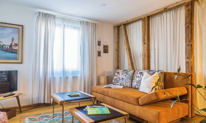 Besigheim Apartment | OLIVE Modern city apartment in the heart of the historic old town of Besigheim