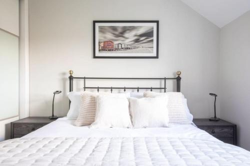 Whitstable House | Olive Tree Townhouse, with parking