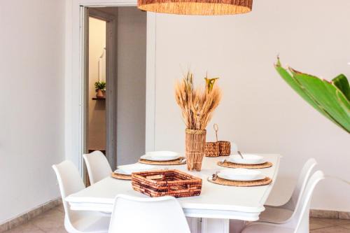 Aspra House | Oltremare Suite N37 Villa fronte mare con spa privata giardino vista panoramica e wifi gratuito