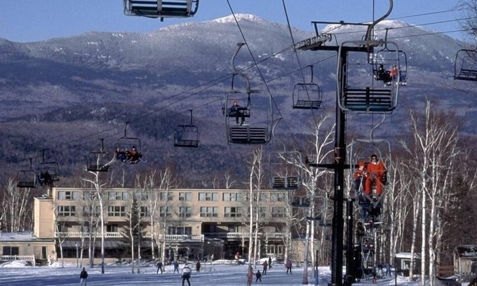 Carrabassett Valley Apartment | ON THE MOUNTAIN Two Bed Room, Two Bath Suite Spectacular